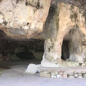 La grotta del santuario a Lampedusa